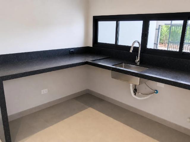 Casa / Sobrado para Venda em Londrina/PR Loteamento Chamonix 3 Quartos