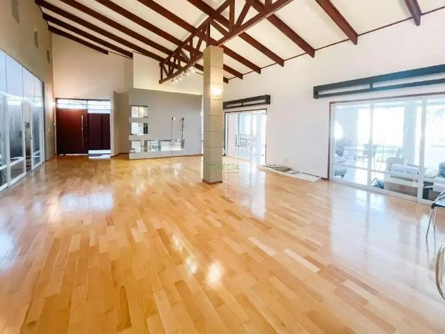 Casa / Sobrado para Venda em Londrina/PR Parque Residencial Alcântara 3 Quartos