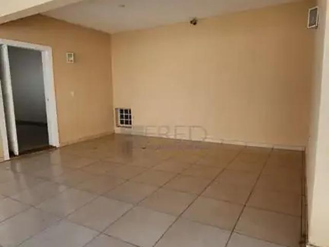 Casa / Sobrado para Venda em Londrina/PR Parque Residencial Alcântara 4 Quartos