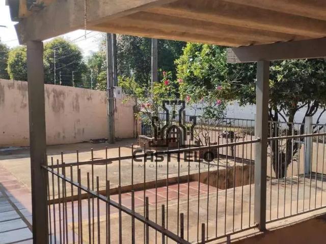 Casa / Sobrado para Venda em Londrina/PR Parque Residencial João Piza 3 Quartos