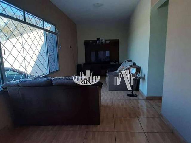 Casa / Sobrado para Venda em Londrina/PR Roseira 3 Quartos