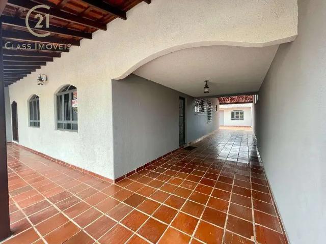 Casa / Sobrado para Venda em Londrina/PR São Pedro 3 Quartos