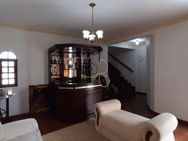 Casa / Sobrado para Venda em Londrina/PR Santa Mônica 3 Quartos