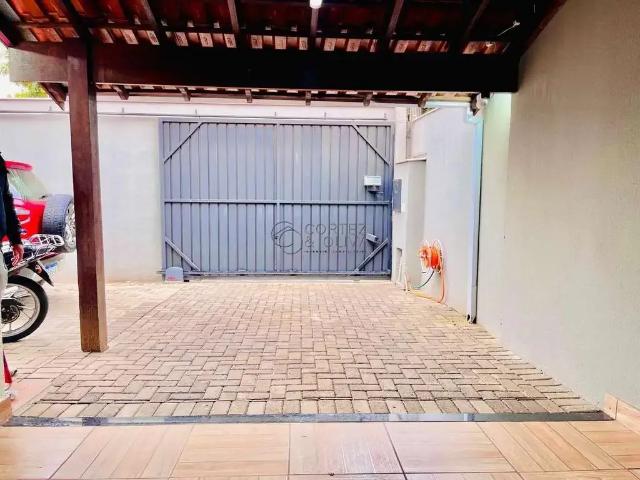 Casa / Sobrado para Venda em Londrina/PR Santa Rita 3 3 Quartos