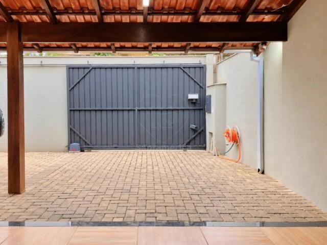Casa / Sobrado para Venda em Londrina/PR Santa Rita 3 3 Quartos