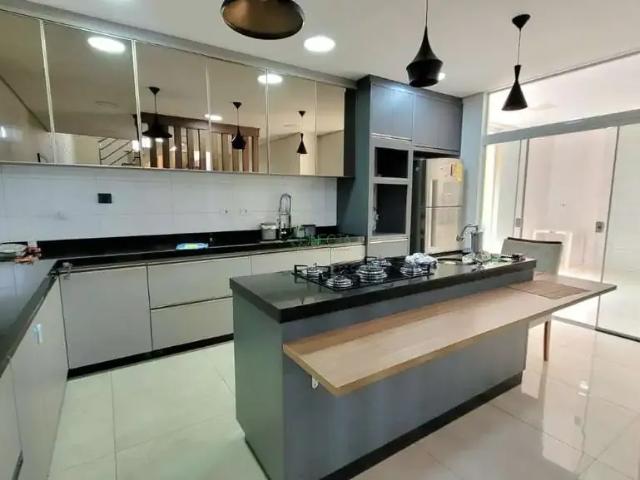 Casa / Sobrado para Venda em Londrina/PR Santa Rita 1 4 Quartos