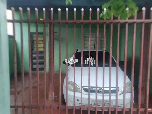 Casa / Sobrado para Venda em Londrina/PR Santiago 3 Quartos