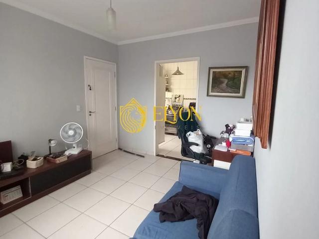 Casa / Sobrado para Venda em Lorena/SP Cruz 2 Quartos