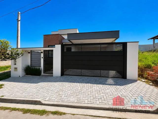 Casa / Sobrado para Venda em Louveira/SP Capivari 3 Quartos