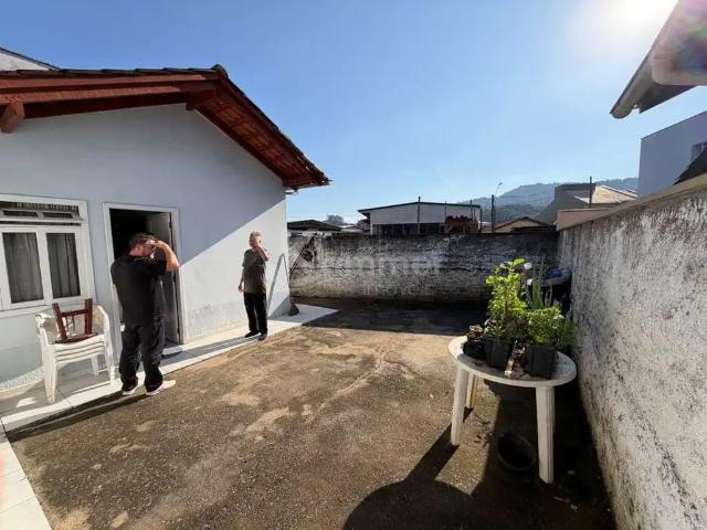 Casa / Sobrado para Venda em Luiz Alves/SC Vila do Salto 4 Quartos