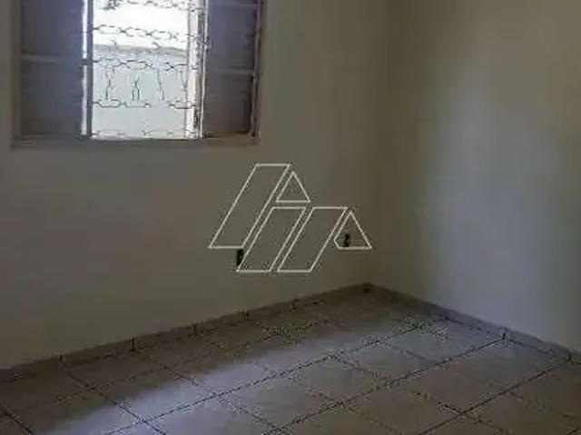 Casa / Sobrado para Venda em Lupércio/SP Centro 2 Quartos