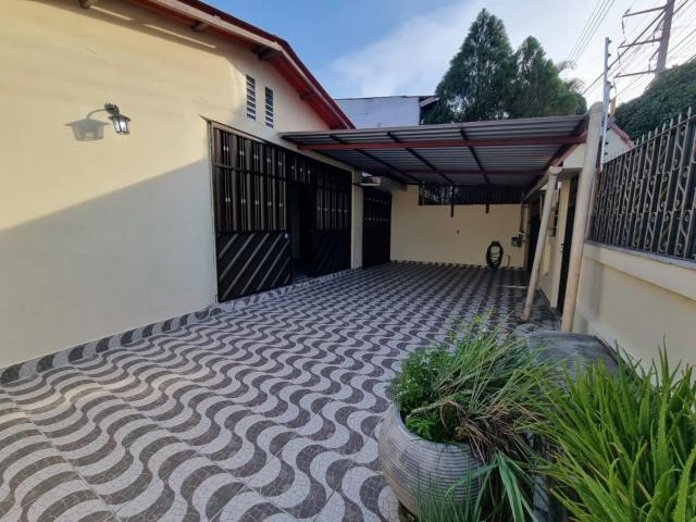 Casa / Sobrado para Venda em Manaus/AM Adrianópolis 3 Quartos