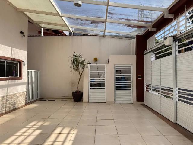 Casa / Sobrado para Venda em Manaus/AM Adrianópolis 3 Quartos