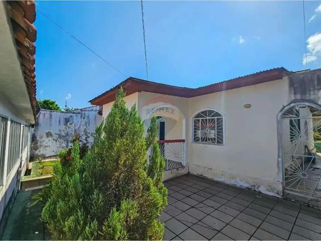 Casa / Sobrado para Venda em Manaus/AM Aleixo 3 Quartos