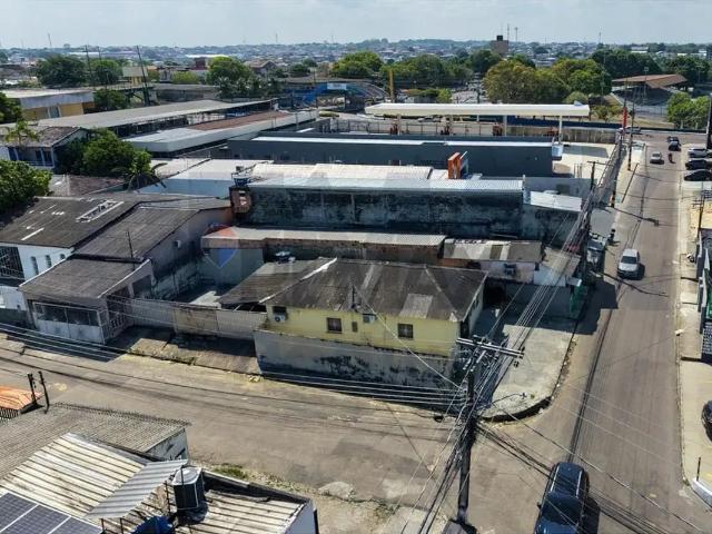 Casa / Sobrado para Venda em Manaus/AM Chapada 4 Quartos
