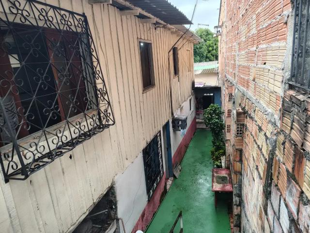 Casa / Sobrado para Venda em Manaus/AM Educandos 4 Quartos