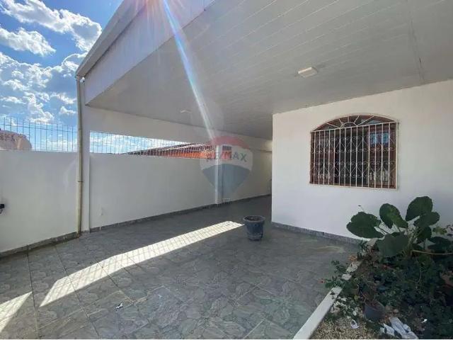 Casa / Sobrado para Venda em Manaus/AM Flores 3 Quartos