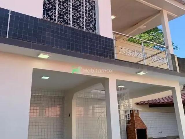 Casa / Sobrado para Venda em Manaus/AM Flores 3 Quartos