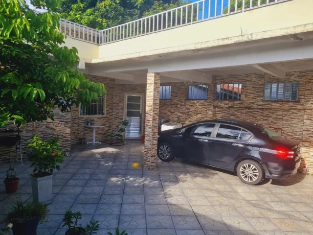Casa / Sobrado para Venda em Manaus/AM Flores 3 Quartos