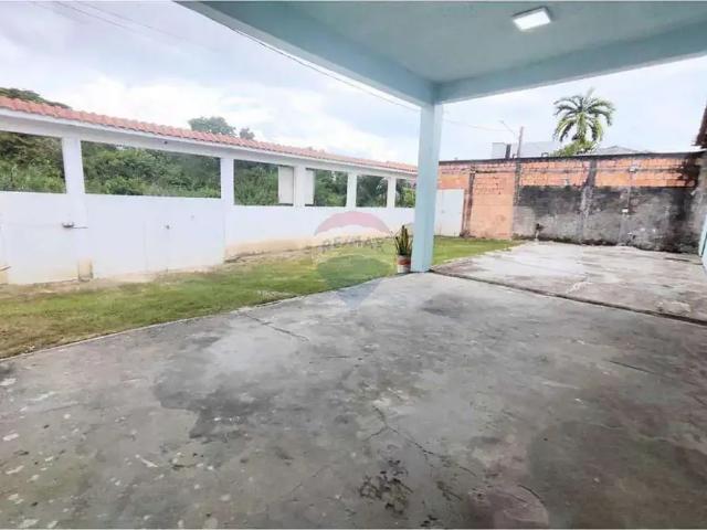 Casa / Sobrado para Venda em Manaus/AM Flores 2 Quartos