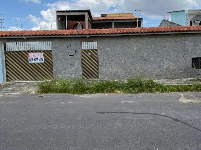 Casa / Sobrado para Venda em Manaus/AM Flores 5 Quartos