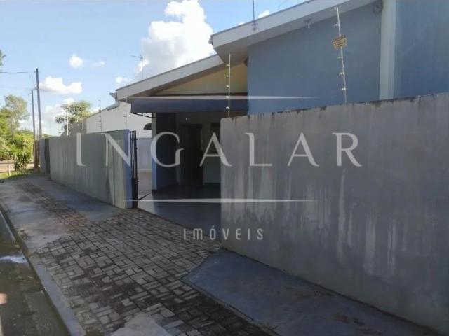 Casa / Sobrado para Venda em Mandaguaçu/PR Centro Sul 2 Quartos