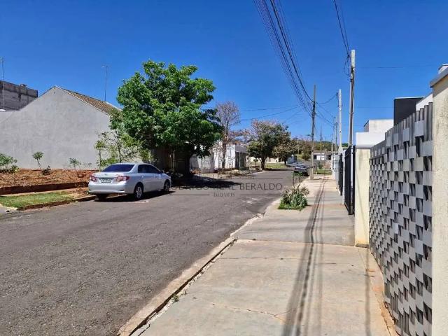 Casa / Sobrado para Venda em Mandaguaçu/PR Zona Leste 3 Quartos