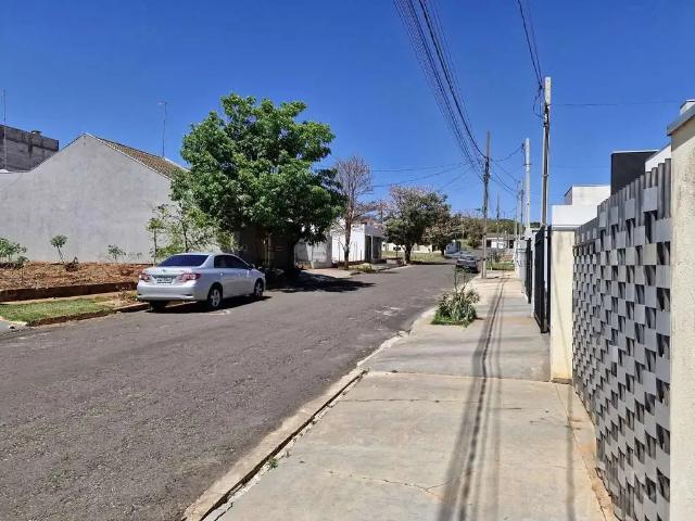Casa / Sobrado para Venda em Mandaguaçu/PR Zona Leste 3 Quartos