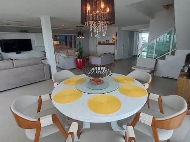 Casa / Sobrado para Venda em Macaé/RJ Novo Cavaleiro 3 Quartos