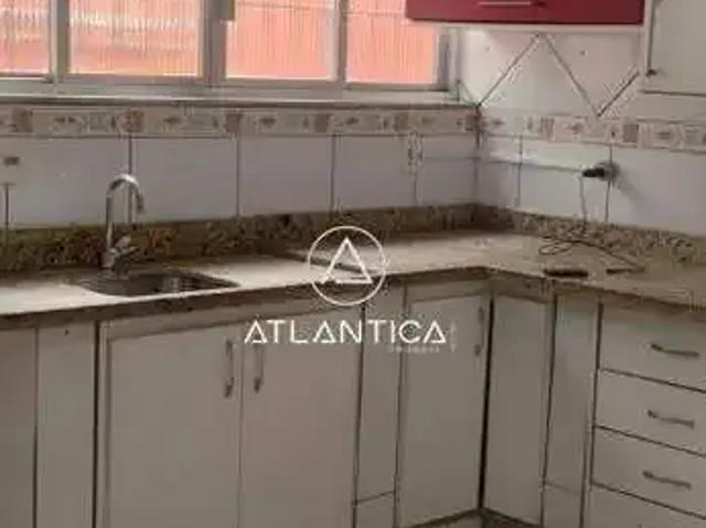 Casa / Sobrado para Venda em Macaé/RJ Centro 2 Quartos