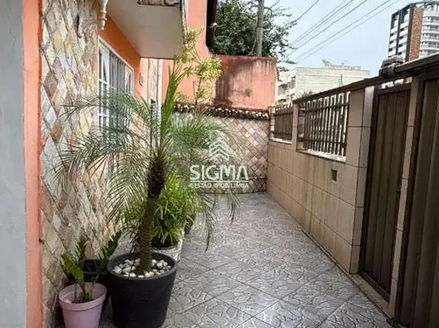 Casa / Sobrado para Venda em Macaé/RJ Costa do Sol 4 Quartos