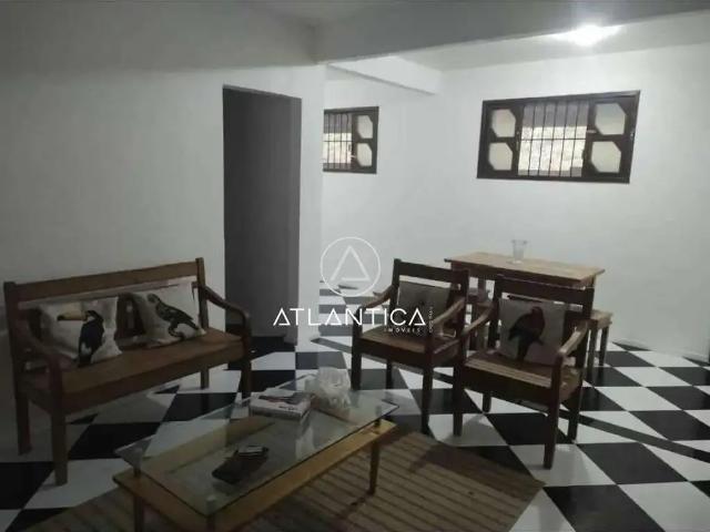 Casa / Sobrado para Venda em Macaé/RJ Glicério 3 Quartos