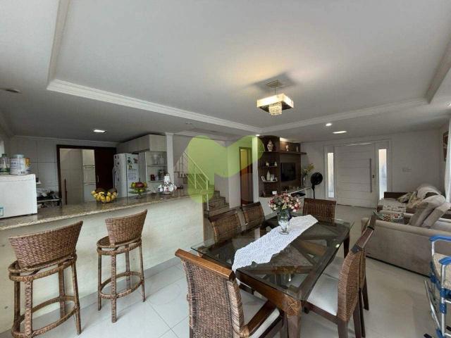 Casa / Sobrado para Venda em Macaé/RJ Granja dos Cavaleiros 4 Quartos