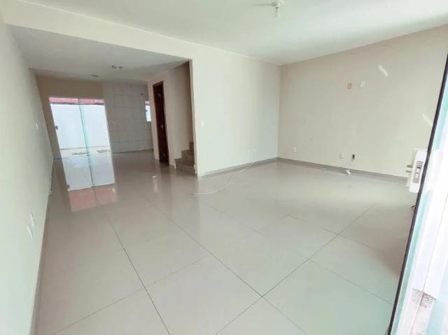 Casa / Sobrado para Venda em Macaé/RJ Granja dos Cavaleiros 3 Quartos
