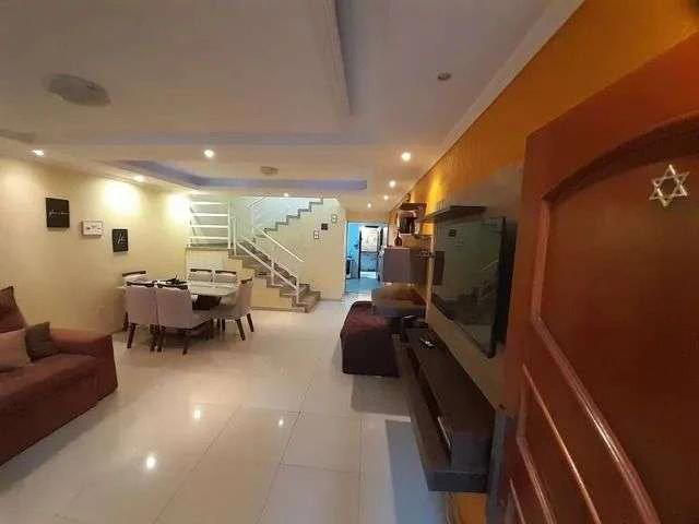 Casa / Sobrado para Venda em Macaé/RJ Granja dos Cavaleiros 3 Quartos