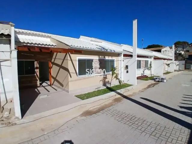 Casa / Sobrado para Venda em Macaé/RJ Granja dos Cavaleiros 3 Quartos