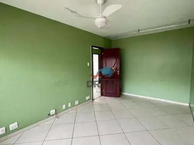 Casa / Sobrado para Venda em Macaé/RJ Imbetiba 5 Quartos