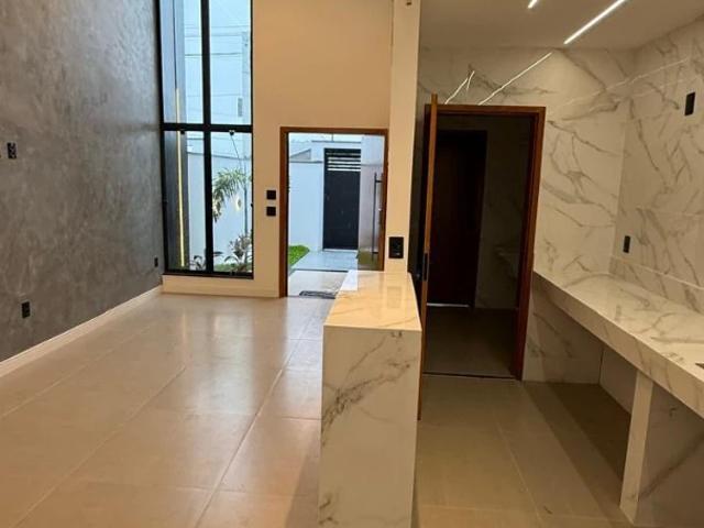 Casa / Sobrado para Venda em Macaé/RJ Lagoa 2 Quartos