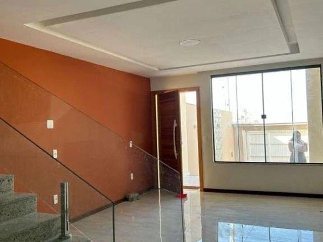 Casa / Sobrado para Venda em Macaé/RJ Lagoa 3 Quartos