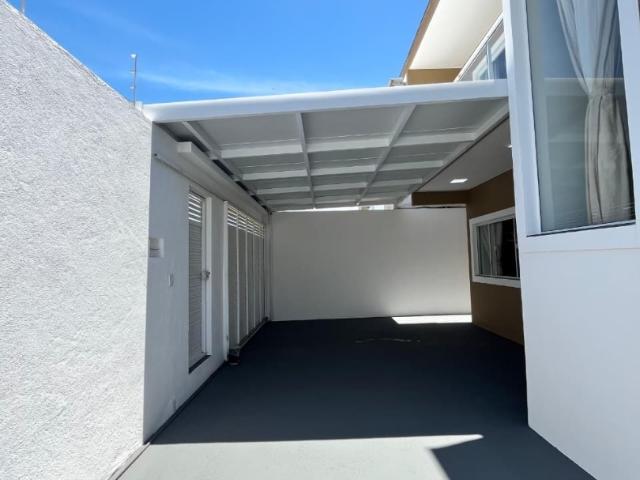 Casa / Sobrado para Venda em Macaé/RJ Lagoa 4 Quartos