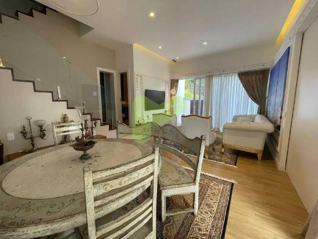 Casa / Sobrado para Venda em Macaé/RJ Lagoa 4 Quartos