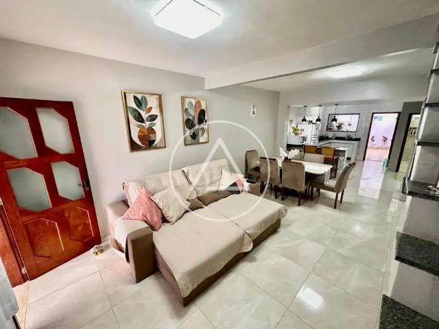 Casa / Sobrado para Venda em Macaé/RJ Sol e Mar 3 Quartos