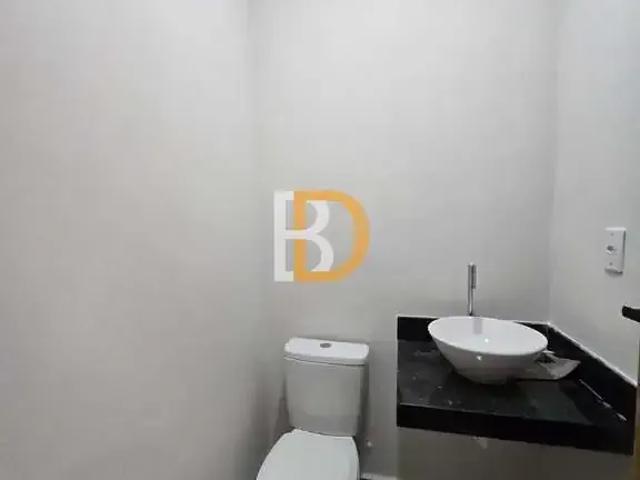 Casa / Sobrado para Venda em Macaé/RJ Vale das Palmeiras 2 Quartos