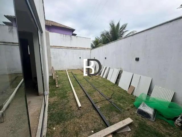 Casa / Sobrado para Venda em Macaé/RJ Vale das Palmeiras 2 Quartos