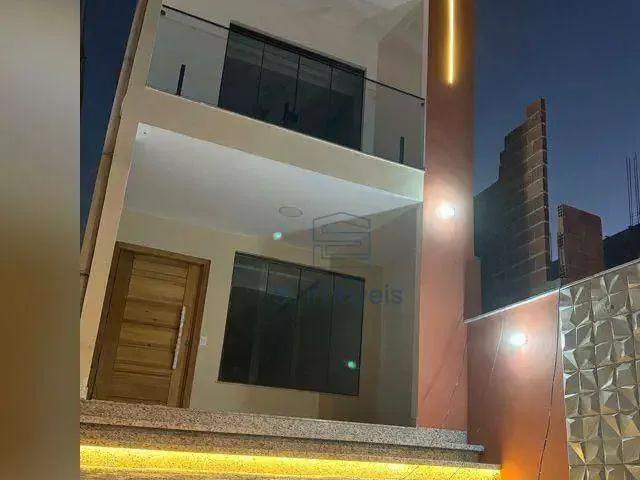 Casa / Sobrado para Venda em Macaé/RJ Vale das Palmeiras 3 Quartos