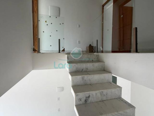 Casa / Sobrado para Venda em Macaé/RJ Vale das Palmeiras 3 Quartos