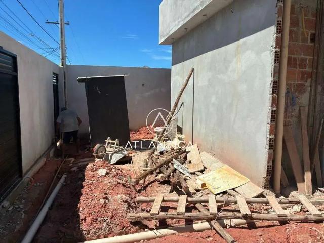 Casa / Sobrado para Venda em Macaé/RJ Vale das Palmeiras 3 Quartos