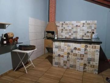 Casa / Sobrado para Venda em Macatuba/SP Centro 2 Quartos