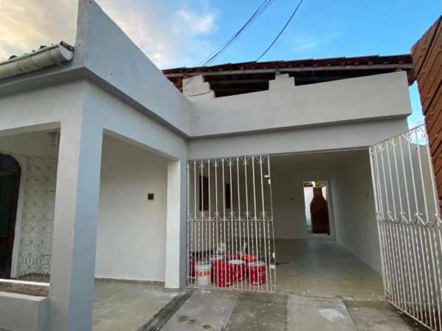 Casa / Sobrado para Venda em Maceió/AL Tabuleiro do Martins 2 Quartos