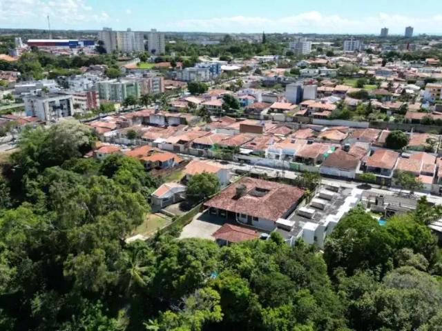 Casa / Sobrado para Venda em Maceió/AL Barro Duro 5 Quartos